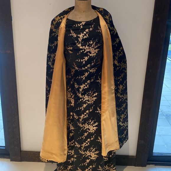 Van Ziang | Vintage Embroided Silk, 2 Piece, Dress and Coat - Picture 3 of 7